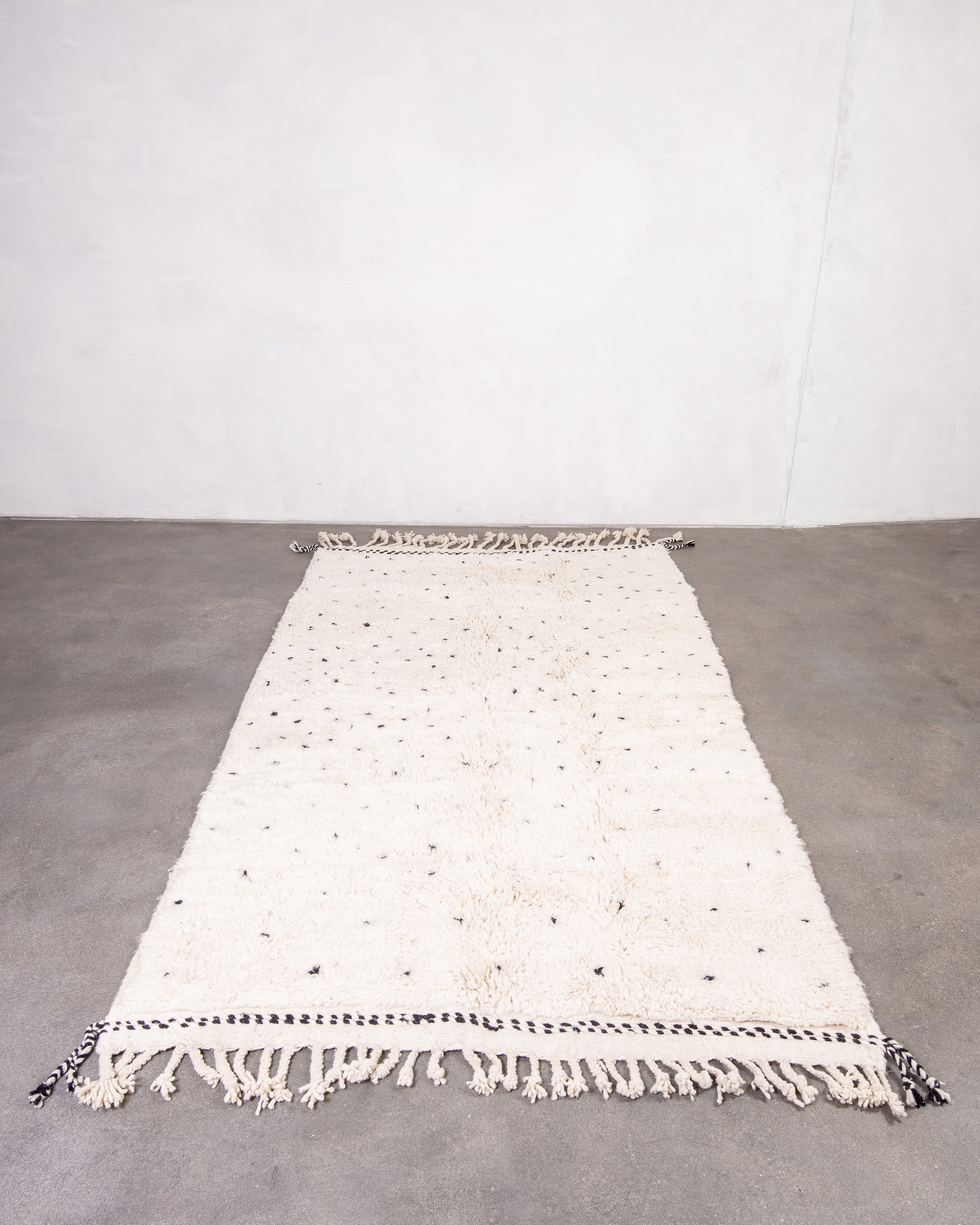 Modern designer handcrafted Berber rug from morocco Beniourain with beautiful colors and patterns